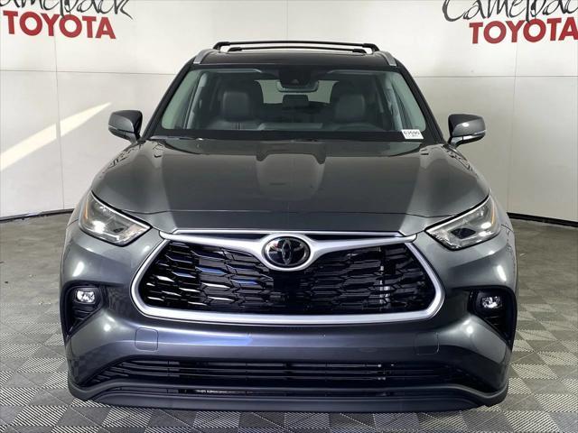 new 2025 Toyota Highlander car, priced at $47,563