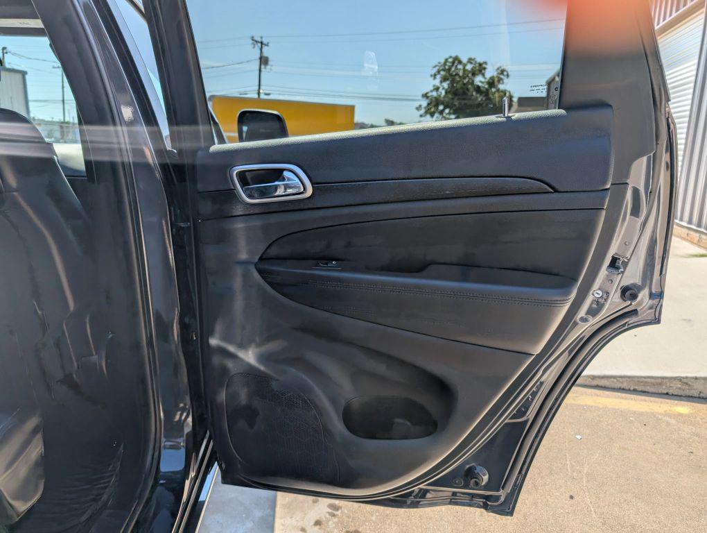 used 2015 Jeep Grand Cherokee car, priced at $10,995
