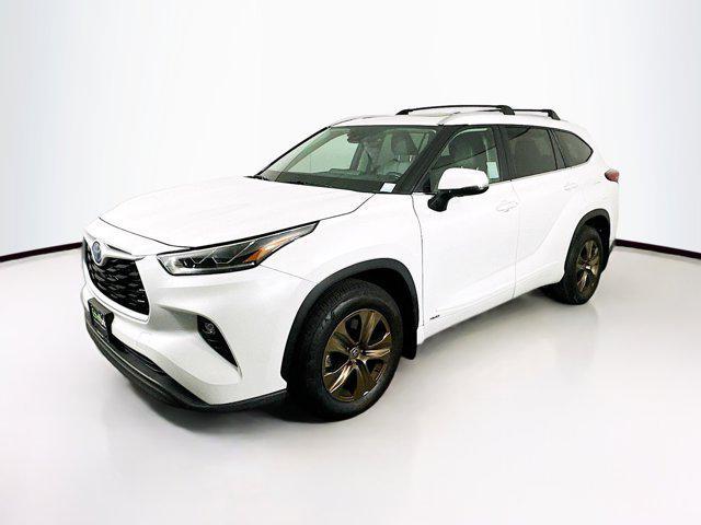 used 2023 Toyota Highlander Hybrid car, priced at $43,499