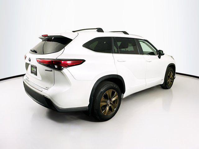 used 2023 Toyota Highlander Hybrid car, priced at $43,499
