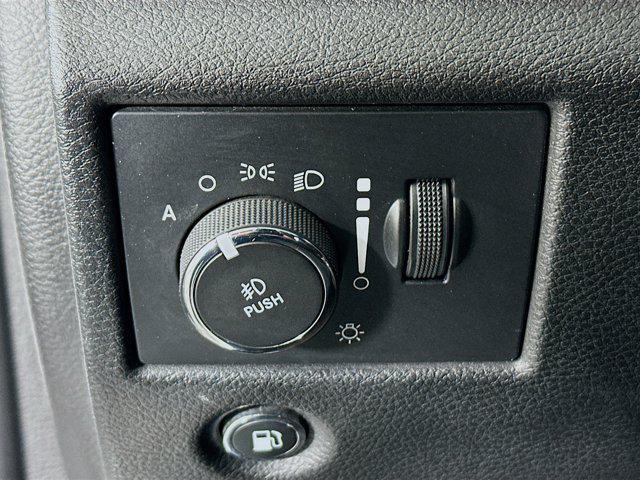 used 2017 Jeep Grand Cherokee car, priced at $14,999