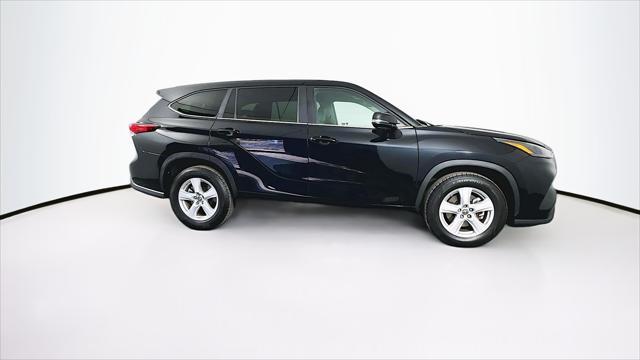 used 2023 Toyota Highlander car, priced at $32,289