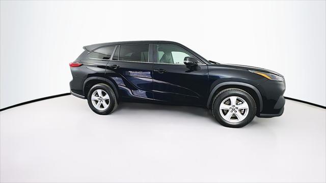 used 2023 Toyota Highlander car, priced at $32,289