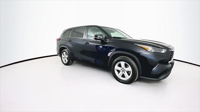 used 2023 Toyota Highlander car, priced at $32,289