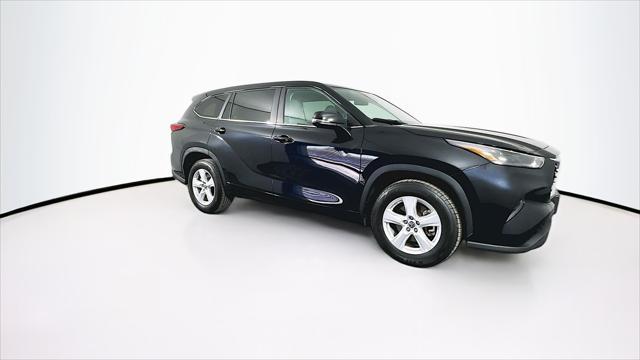 used 2023 Toyota Highlander car, priced at $32,289