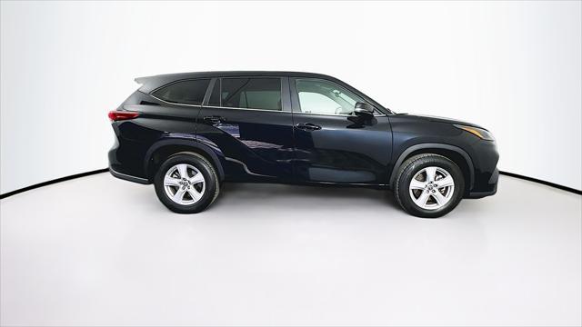 used 2023 Toyota Highlander car, priced at $32,289