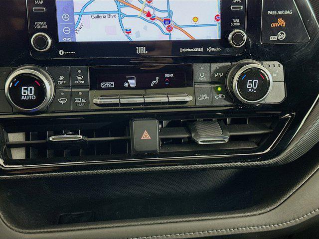 used 2021 Toyota Highlander car, priced at $34,297
