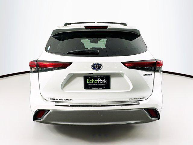 used 2021 Toyota Highlander Hybrid car, priced at $37,499