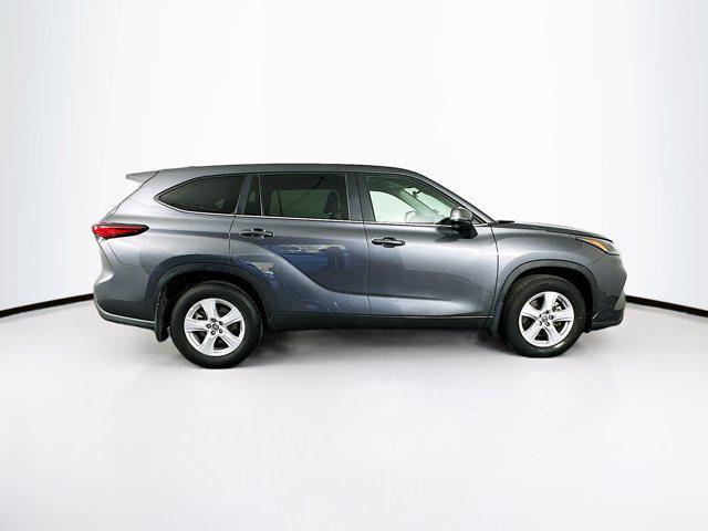 used 2023 Toyota Highlander car, priced at $31,989