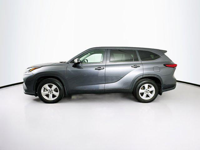 used 2023 Toyota Highlander car, priced at $31,989