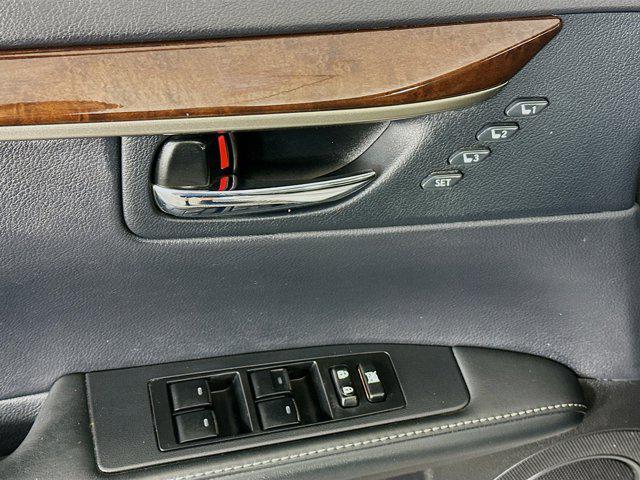 used 2014 Lexus ES 350 car, priced at $15,999
