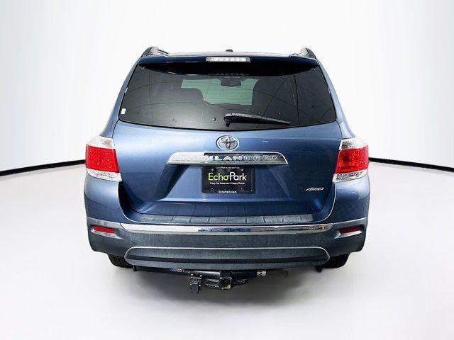 used 2013 Toyota Highlander car, priced at $13,999