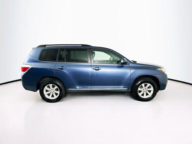 used 2013 Toyota Highlander car, priced at $13,999