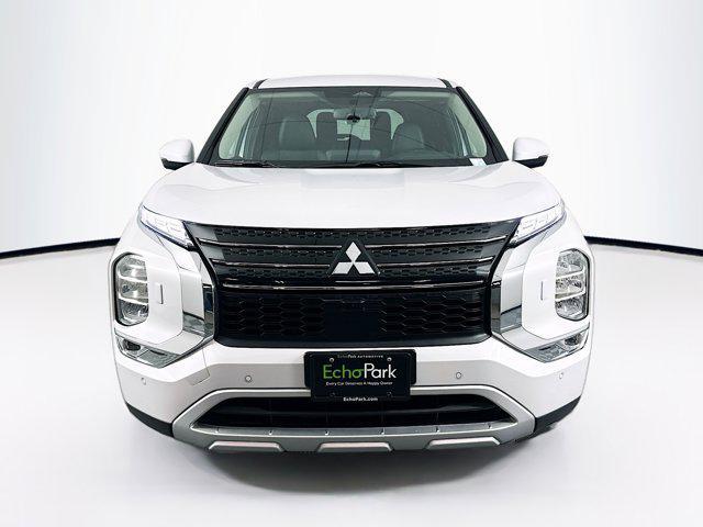 used 2024 Mitsubishi Outlander car, priced at $22,997