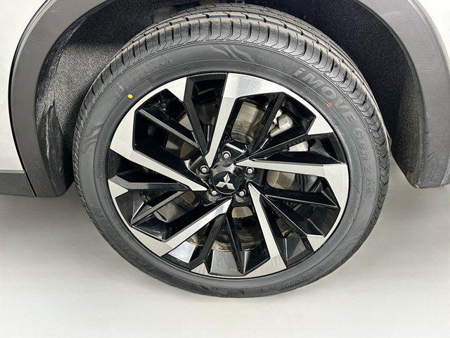 used 2024 Mitsubishi Outlander car, priced at $23,997