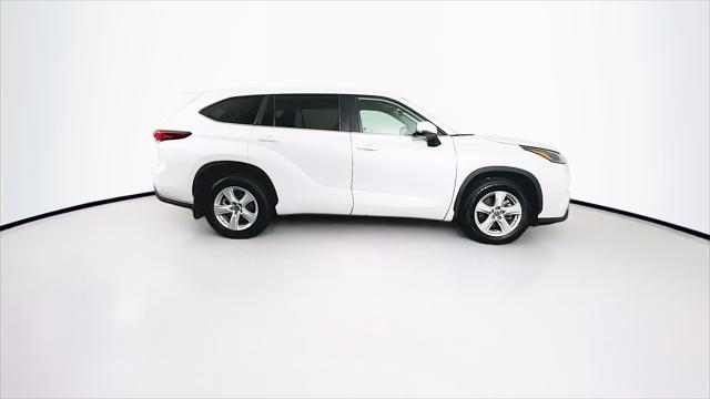 used 2023 Toyota Highlander car, priced at $31,589