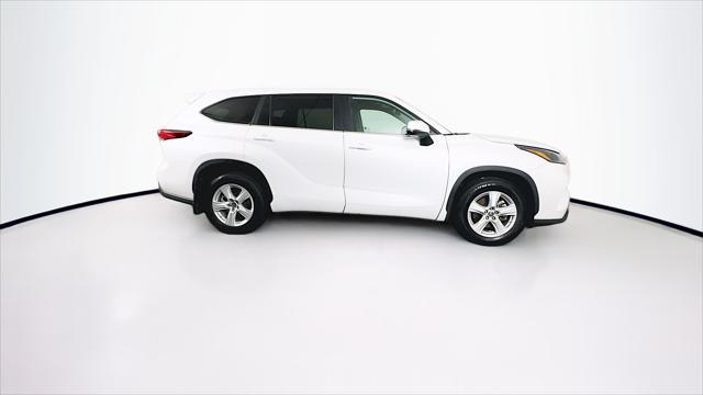 used 2023 Toyota Highlander car, priced at $31,589