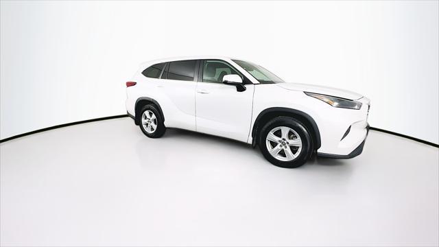 used 2023 Toyota Highlander car, priced at $31,589