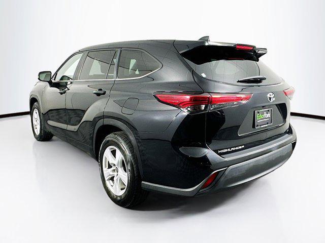 used 2023 Toyota Highlander car, priced at $31,647
