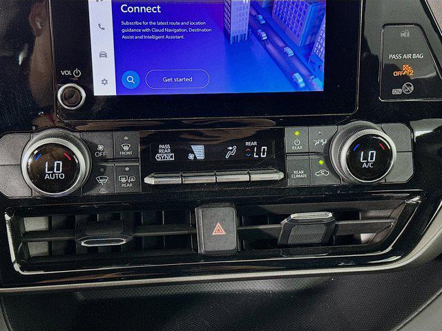 used 2023 Toyota Highlander car, priced at $31,647