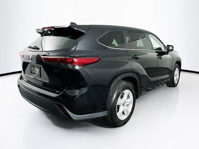 used 2023 Toyota Highlander car, priced at $31,647