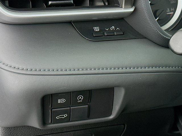 used 2023 Toyota Highlander car, priced at $31,597