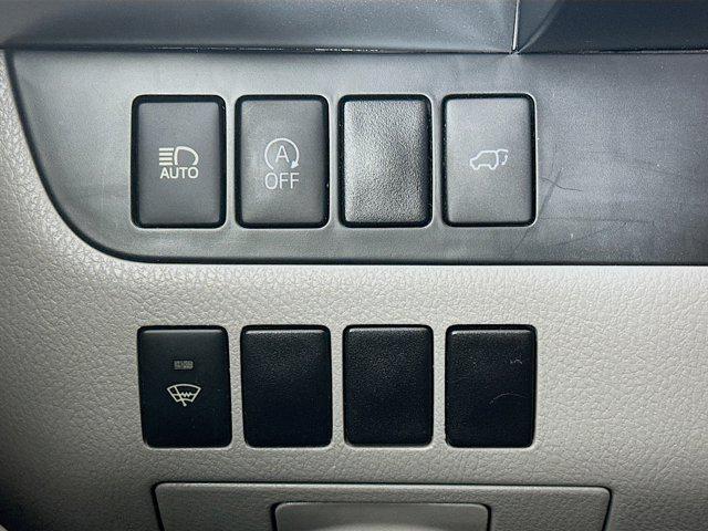 used 2017 Toyota Highlander car, priced at $18,999