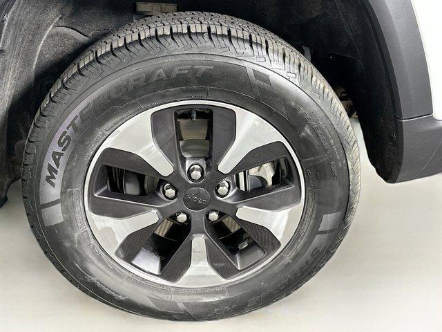 used 2023 Jeep Grand Cherokee 4xe car, priced at $26,697