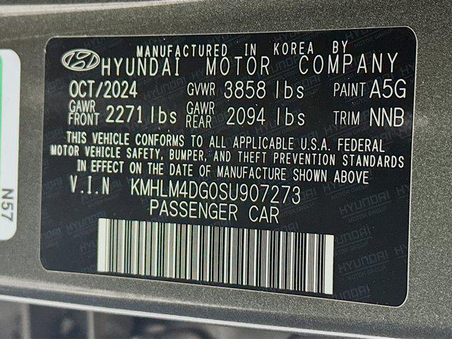 used 2025 Hyundai Elantra car, priced at $20,987
