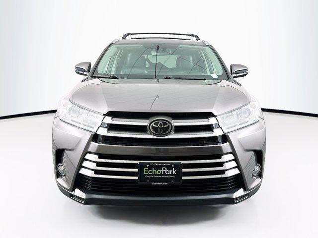 used 2019 Toyota Highlander car, priced at $21,999