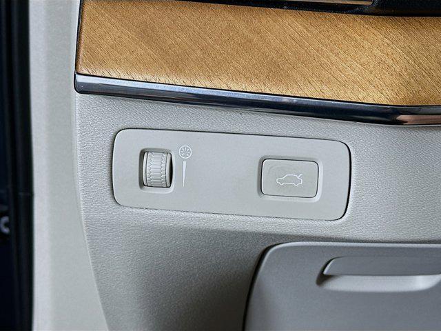 used 2021 Volvo XC90 car, priced at $29,599