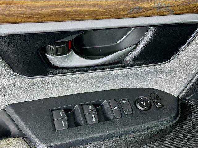 used 2018 Honda CR-V car, priced at $18,499