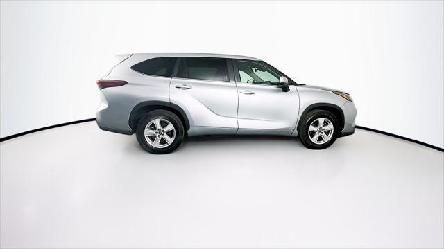 used 2023 Toyota Highlander car, priced at $29,789