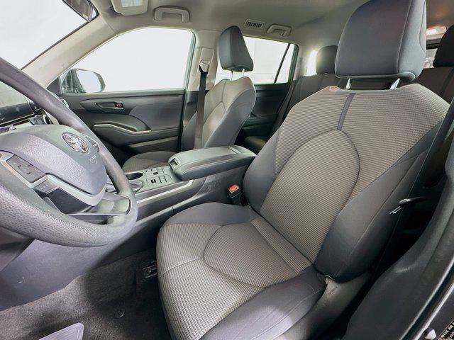 used 2023 Toyota Highlander car, priced at $31,589