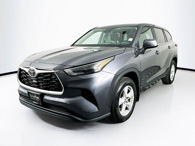 used 2023 Toyota Highlander car, priced at $31,589