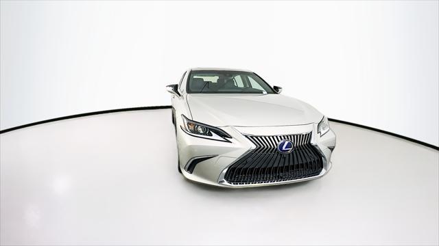 used 2019 Lexus ES 300h car, priced at $30,389