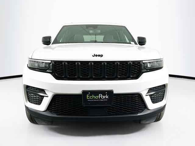 used 2023 Jeep Grand Cherokee car, priced at $28,279