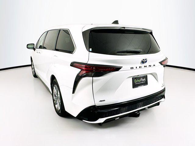 used 2023 Toyota Sienna car, priced at $40,999
