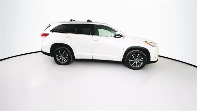 used 2017 Toyota Highlander car, priced at $23,989