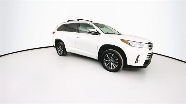 used 2017 Toyota Highlander car, priced at $23,989