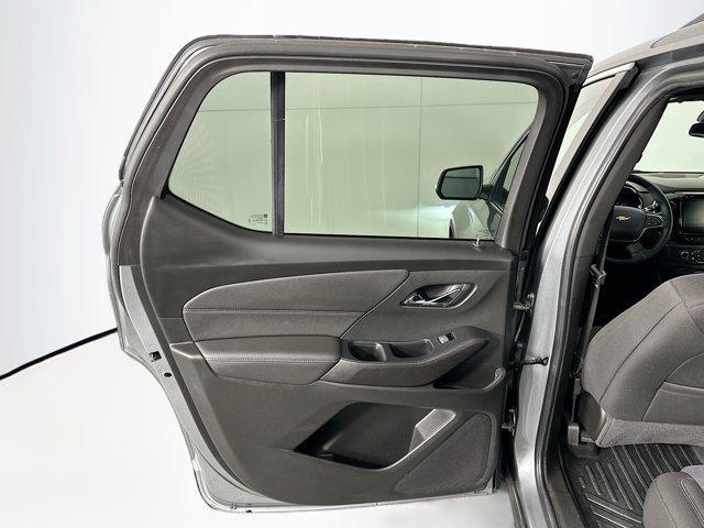 used 2023 Chevrolet Traverse car, priced at $32,197