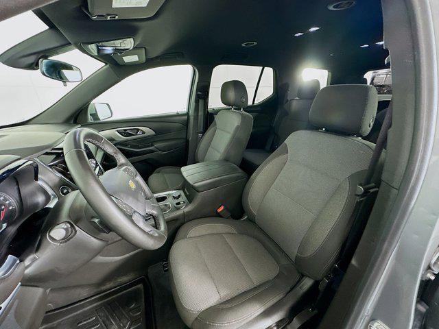 used 2023 Chevrolet Traverse car, priced at $32,197