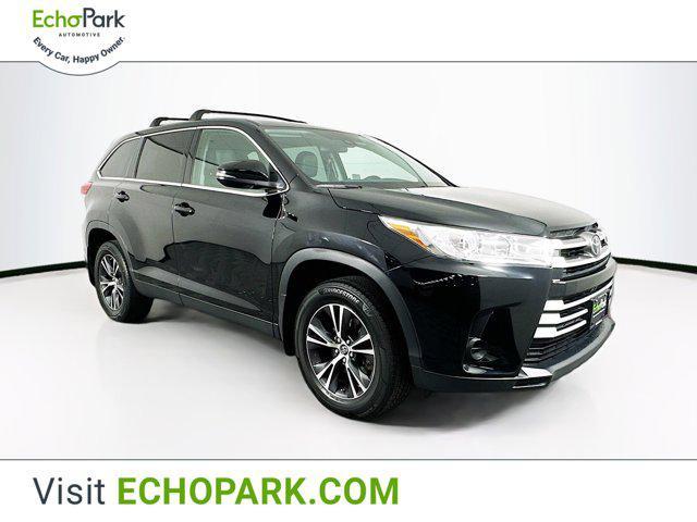 used 2019 Toyota Highlander car, priced at $23,789