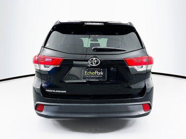 used 2019 Toyota Highlander car, priced at $23,789