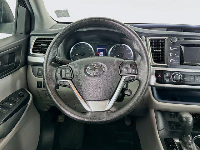 used 2019 Toyota Highlander car, priced at $23,789