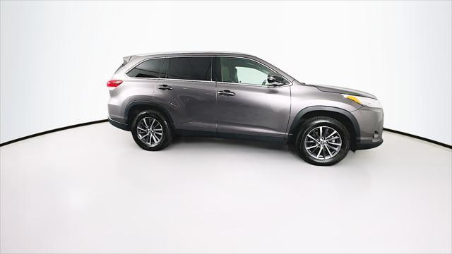 used 2019 Toyota Highlander car, priced at $28,989