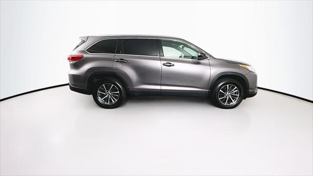 used 2019 Toyota Highlander car, priced at $28,989