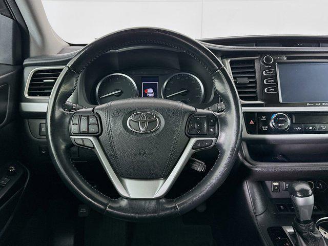 used 2018 Toyota Highlander car, priced at $22,699