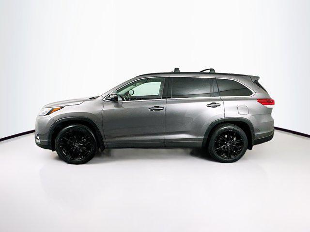 used 2018 Toyota Highlander car, priced at $22,699