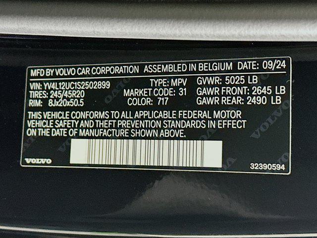 used 2025 Volvo XC40 car, priced at $30,987